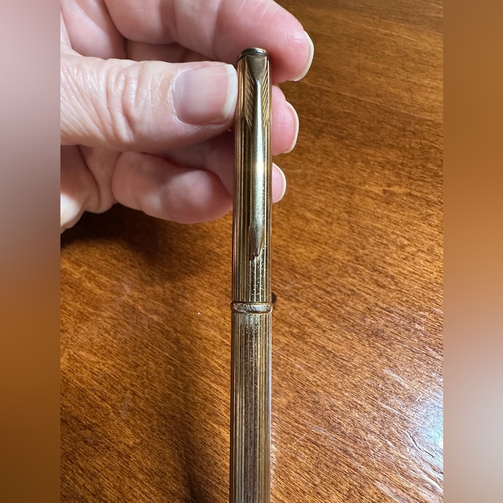 Parker Insignia Prestige Ballpoint Pen Gold Plated Ribbed Cicele Pattern - Picture 4 of 9
